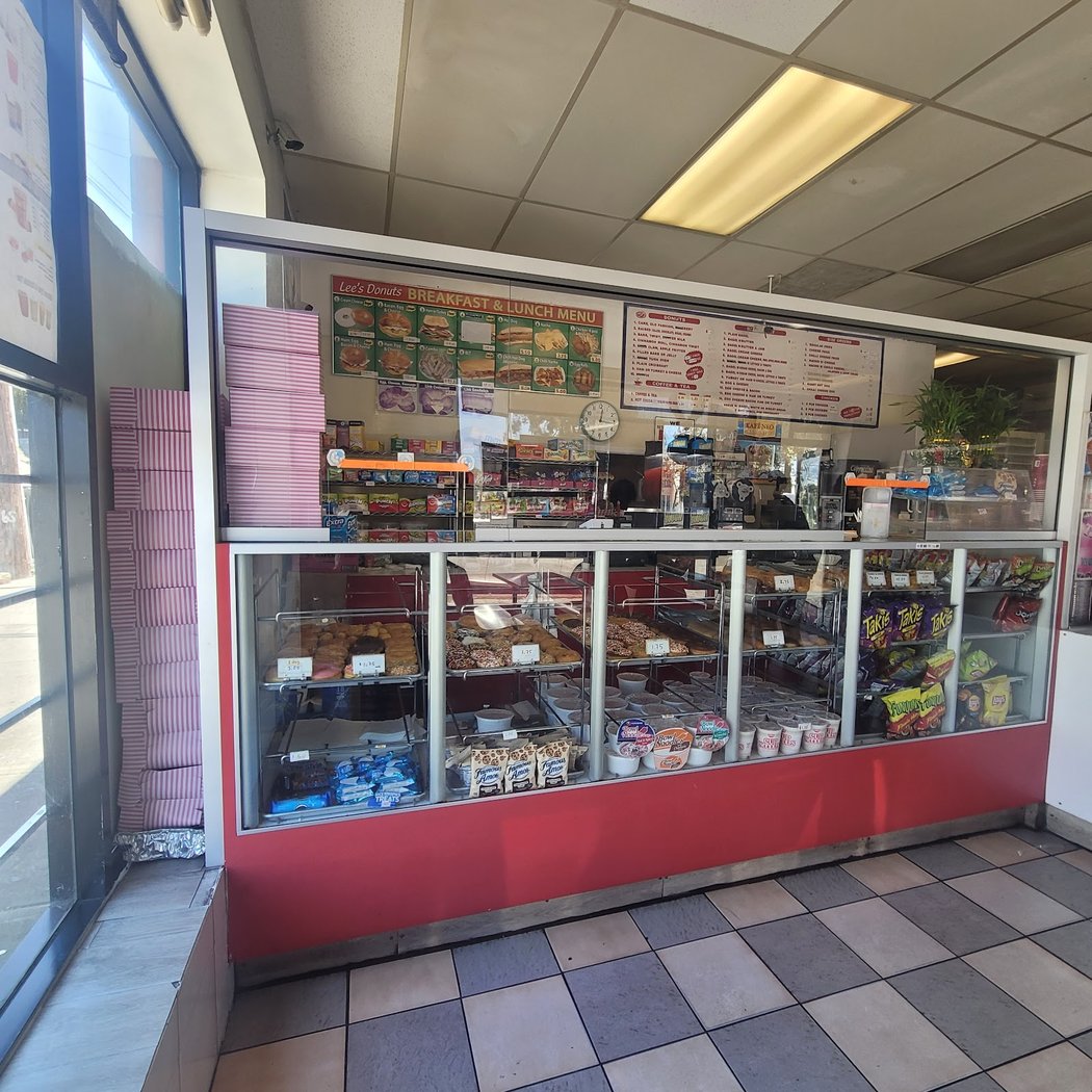 Lee's Donuts 3