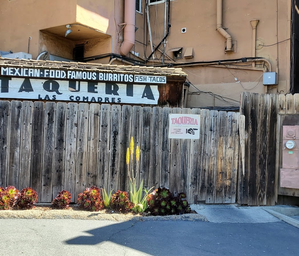 Taqueria Las Comadres 2