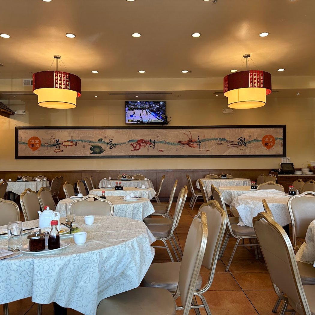 Saigon Seafood Harbor Restaurant 3
