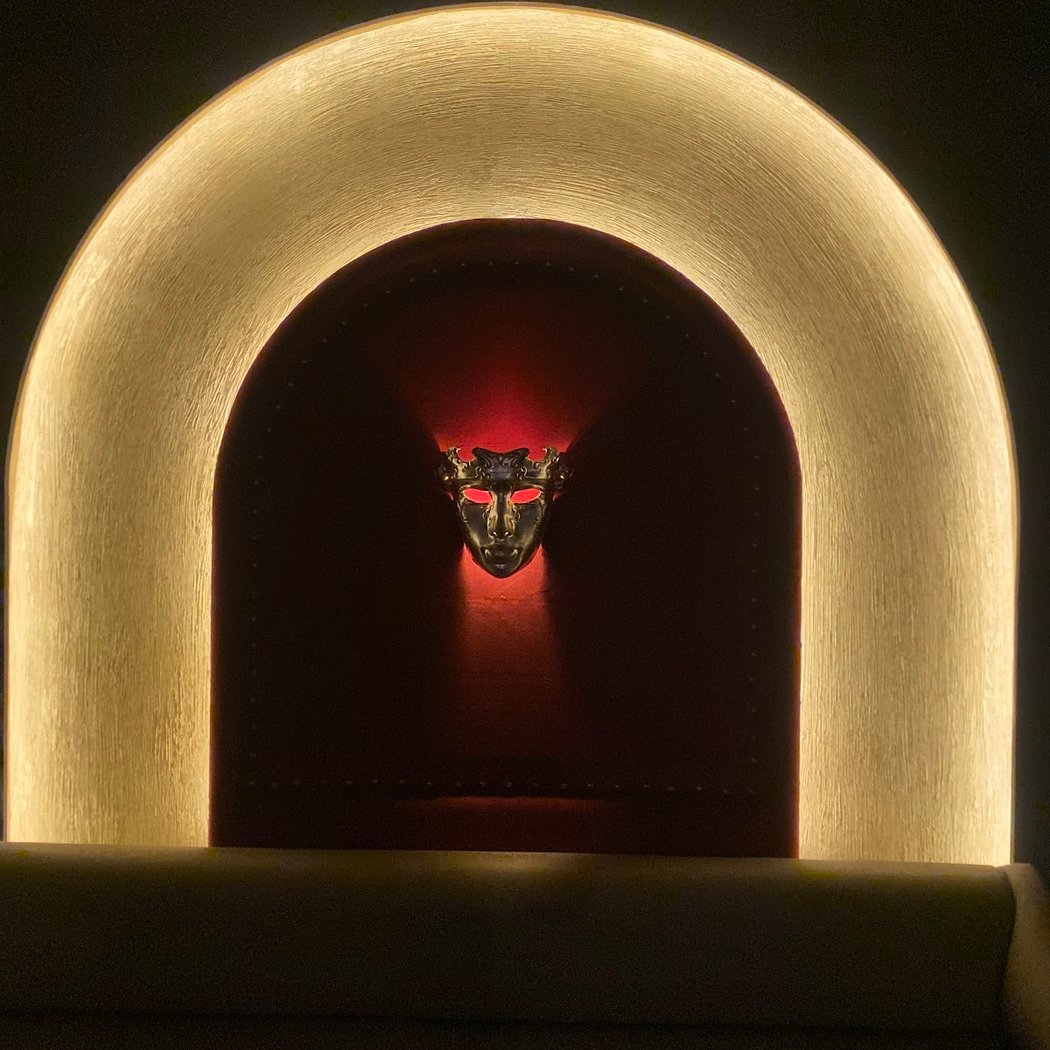 Red Room Party 2