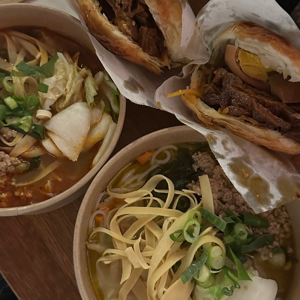 BUN'S LAND麻辣馍坊 1