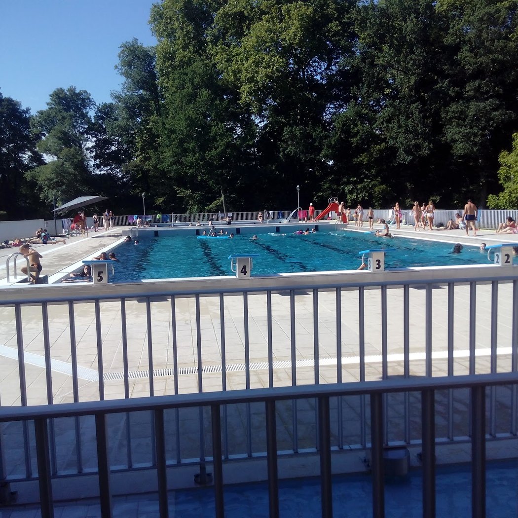 Piscine Intercommunale de Nouan-le-Fuzelier 1