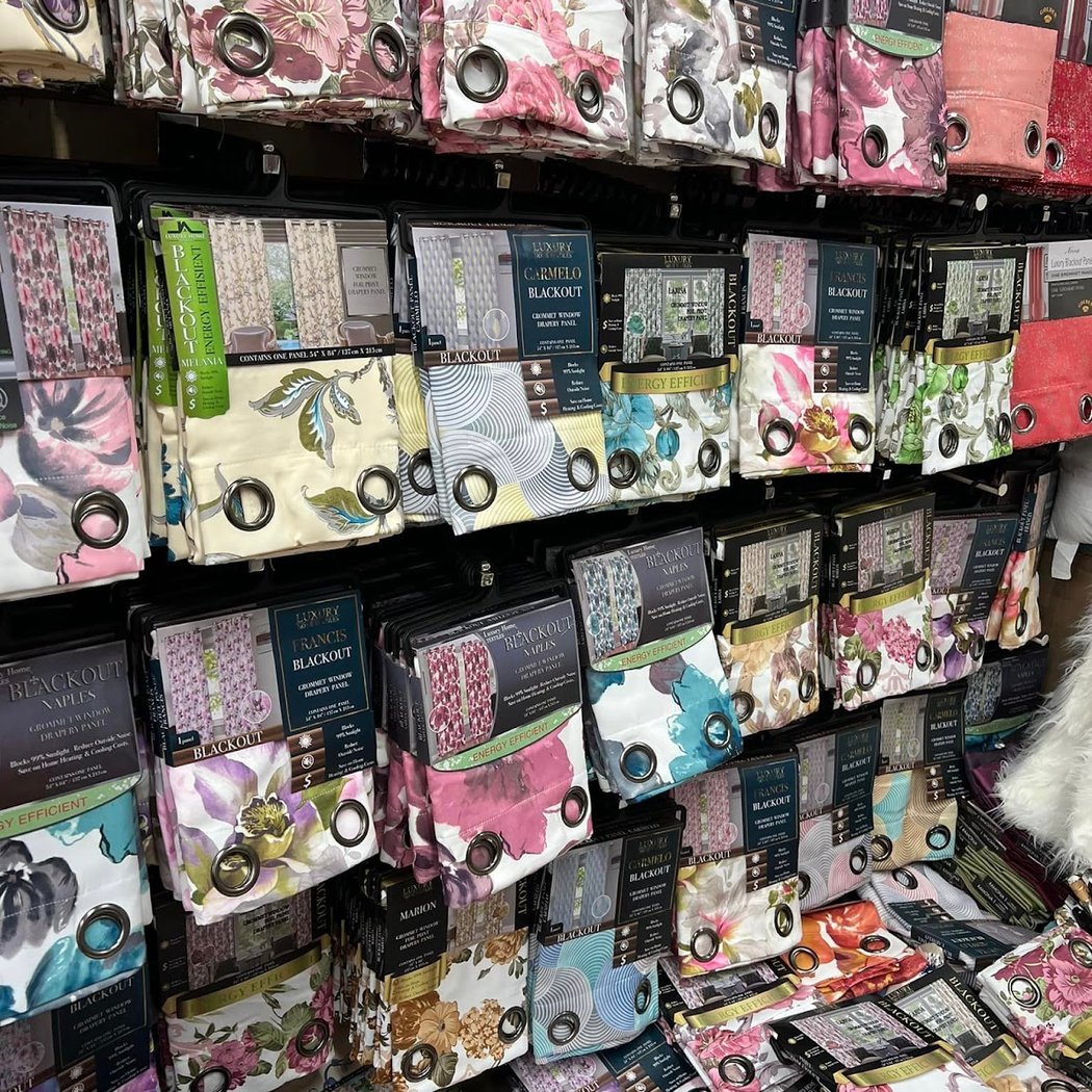 Jerusalem Linen Outlet 1