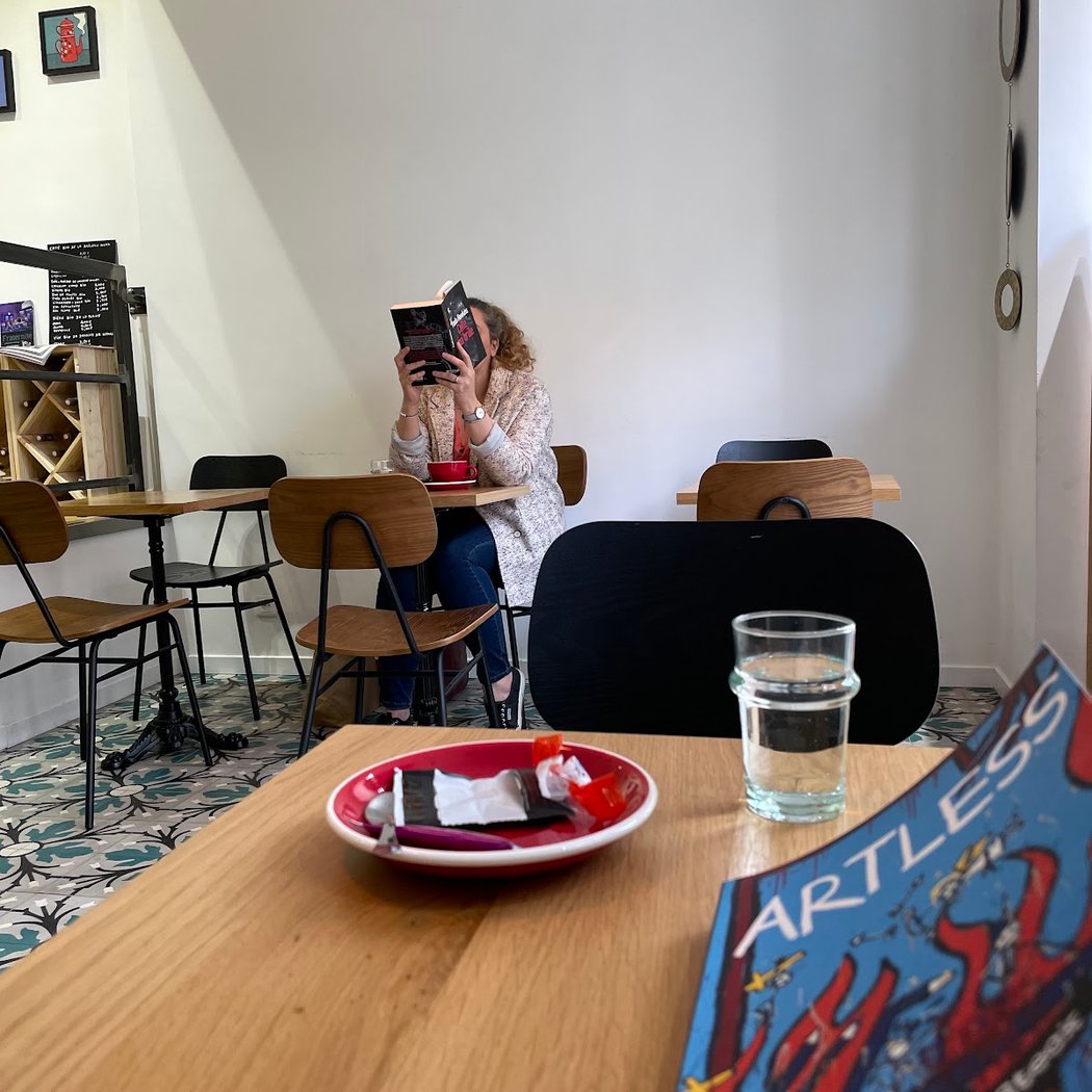 La Rêveuse, librairie-café 2
