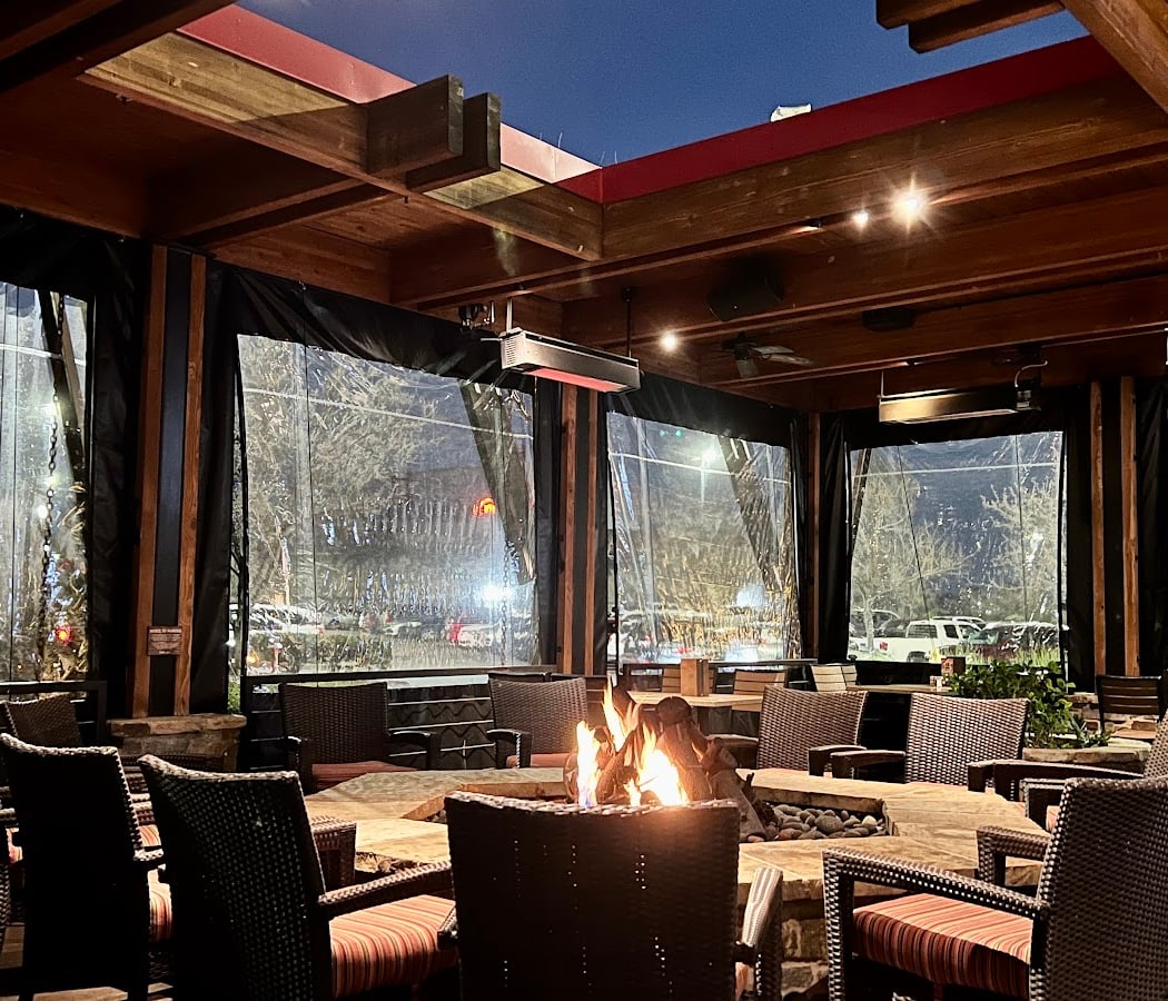 Lazy Dog Restaurant & Bar 2