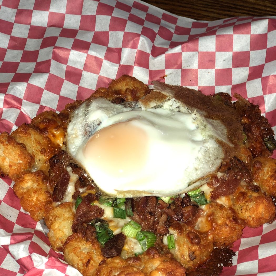 Pinky's Pizza & Pub 3