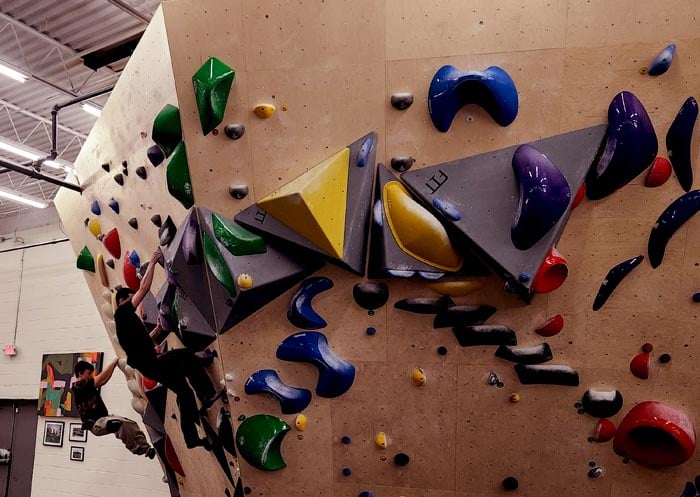 Mustangs Bouldering 1