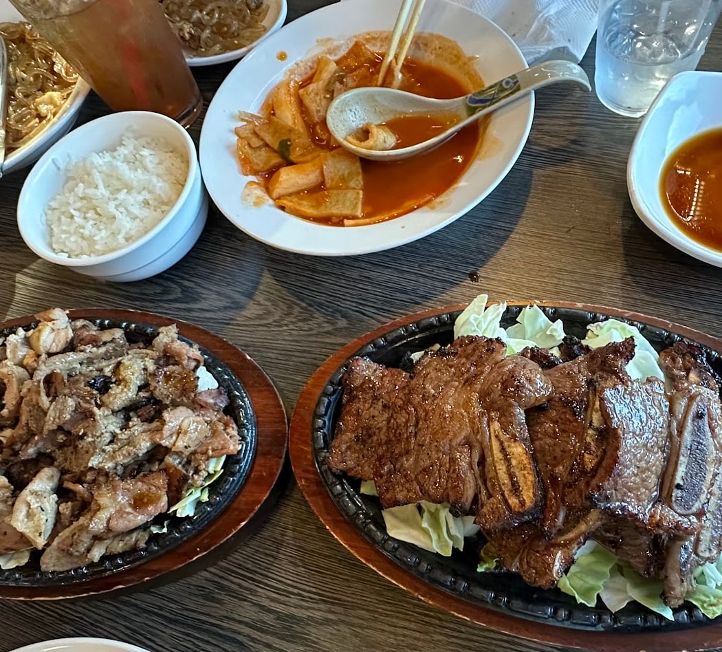 AHZEETU Korean Bistro 3