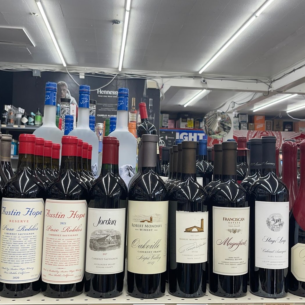 Bob's Discount Liquors #9 1