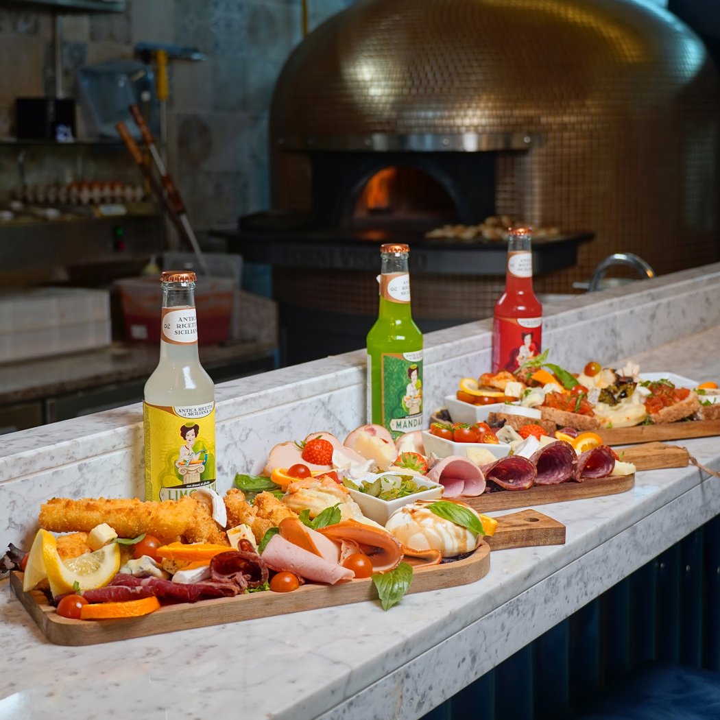 Italian Kitchen 1