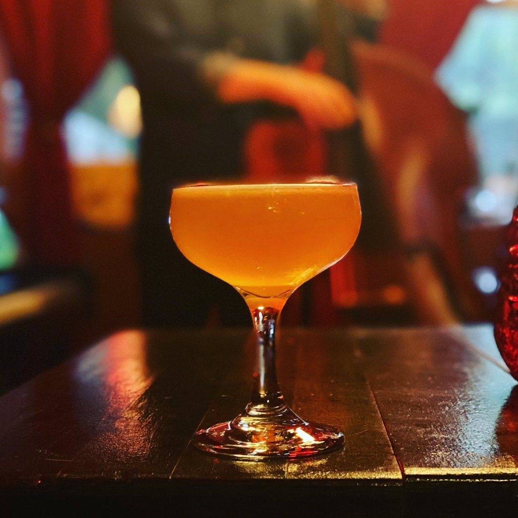 Thurs Happy Hour w/Max Light 2