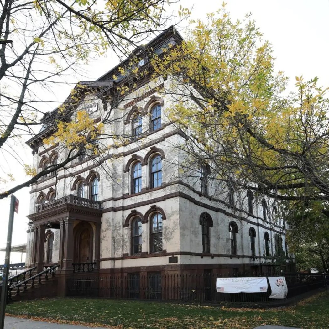 Poppenhusen Institute 2