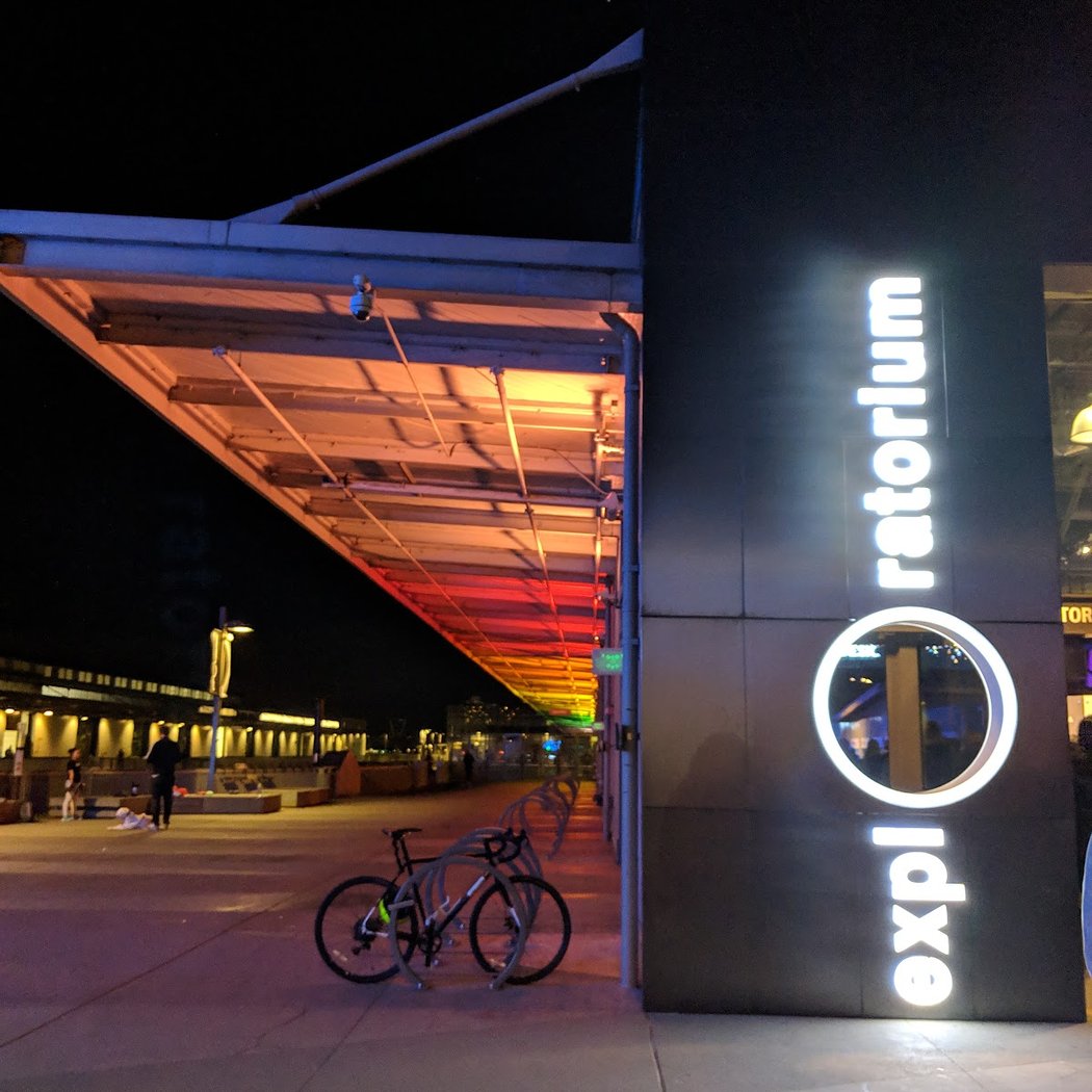 Exploratorium Store 2