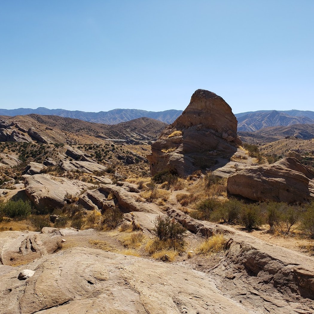 Twilight Hikes at Vasquez Rocks 4