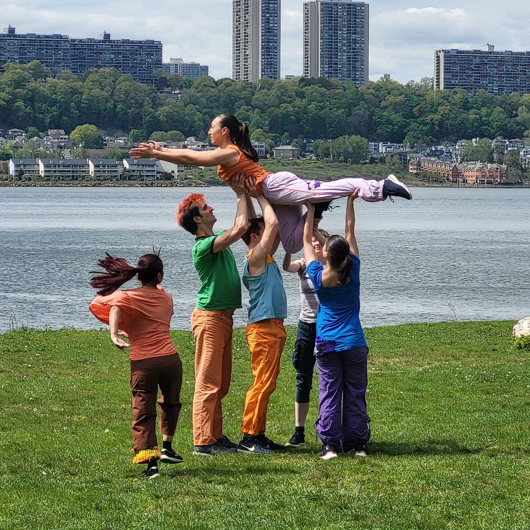 Immersive Performance Tours Along the Gowanus Canal 2
