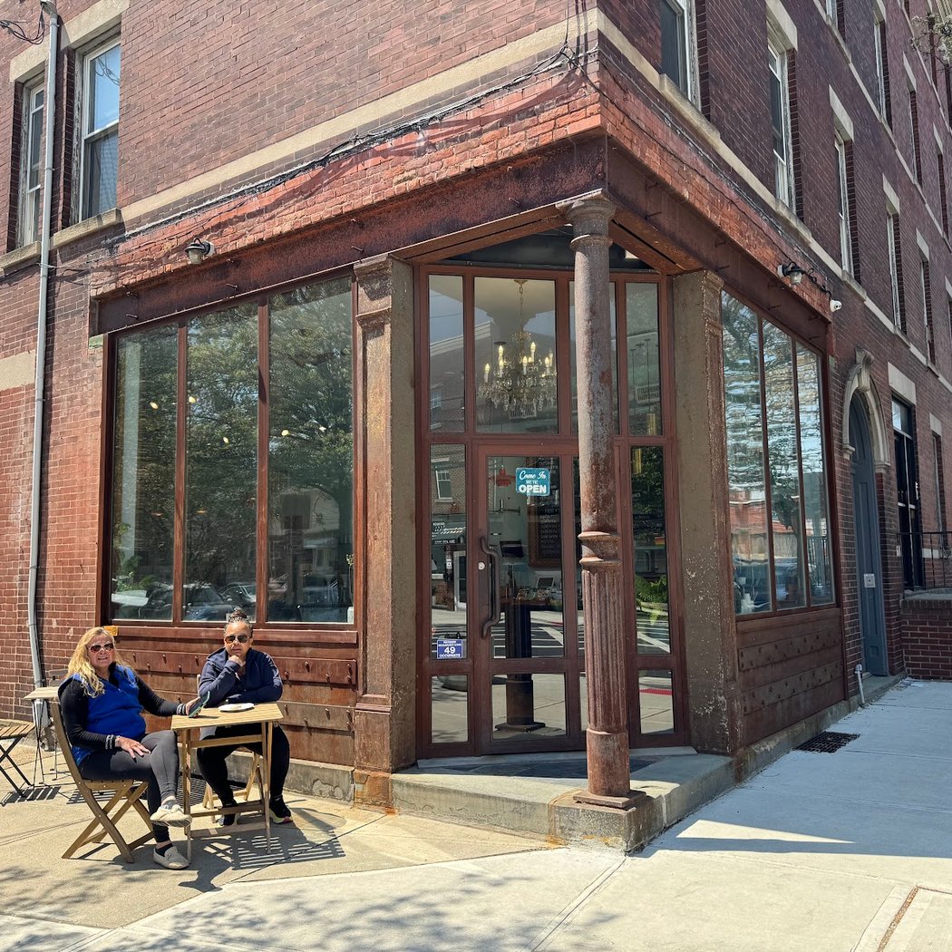 Unnamed Café - coffee shop near me (St Paul's Ave) 2