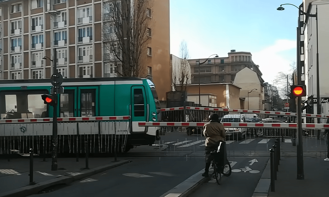 Passage à Niveau des Ateliers de Charonne 1