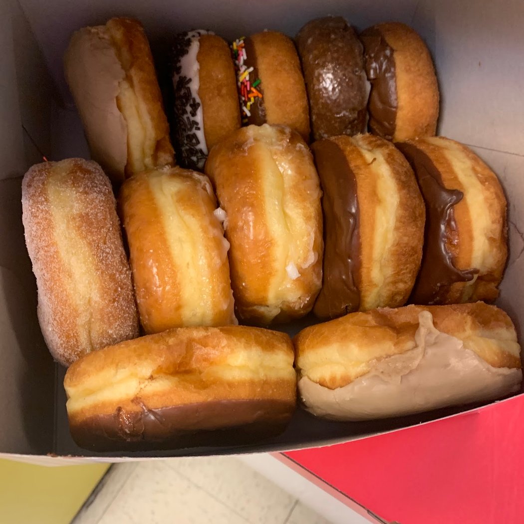 Daybreak Donuts & Ice Cream 3