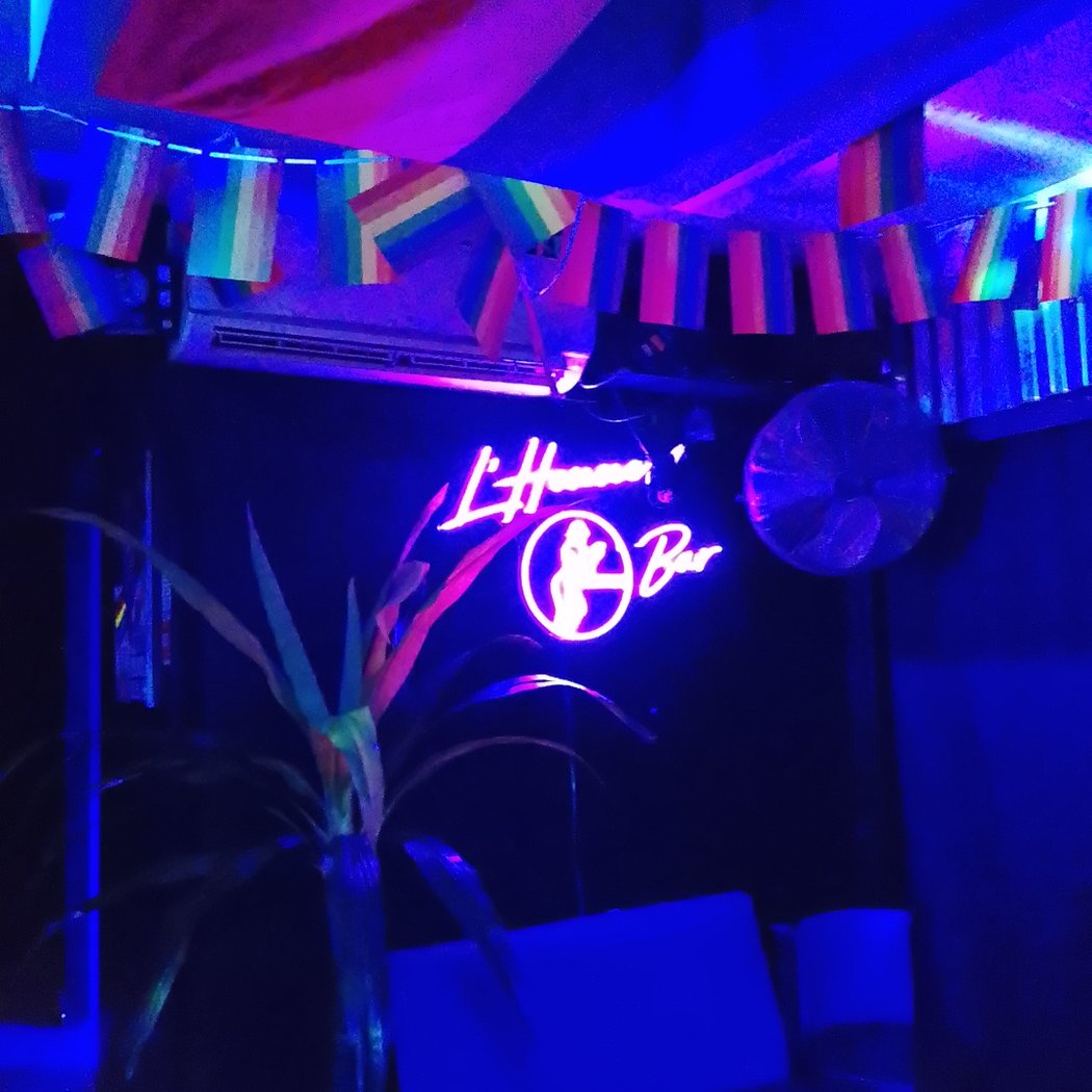 L'Homme O Bar - Bar Gay Biarritz 3