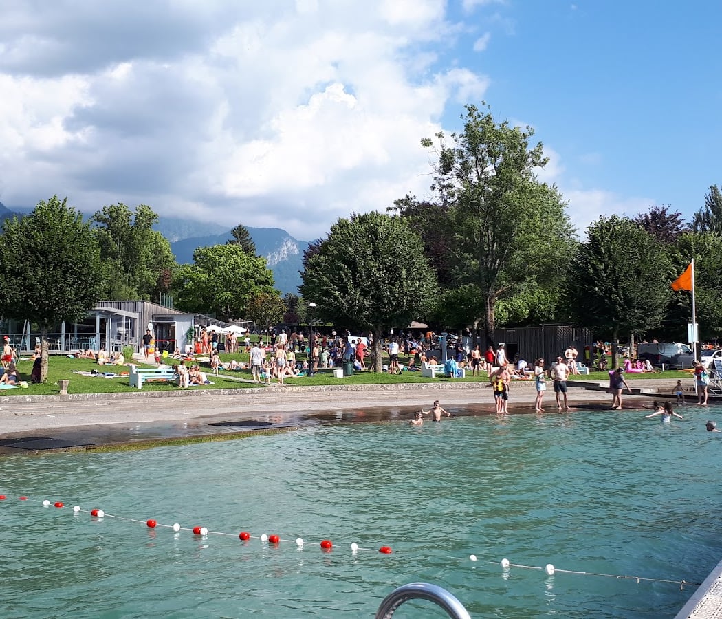 Plage de Menthon Saint Bernard 2