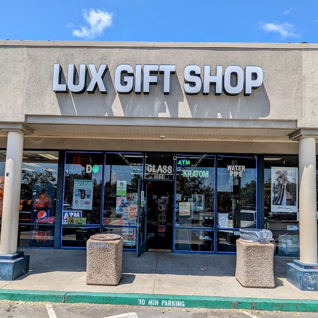 Lux Gift shop 1