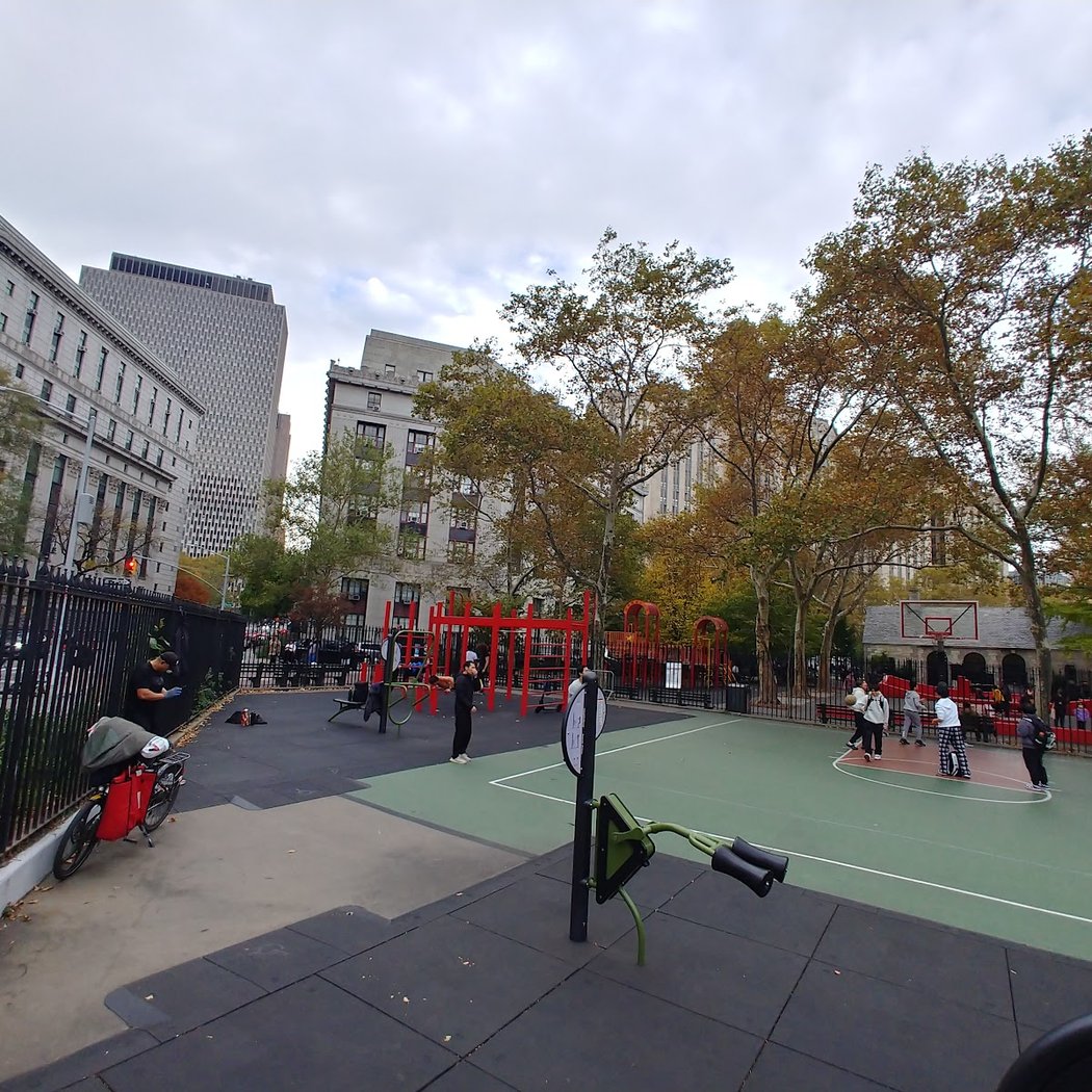 Columbus Park Court 4