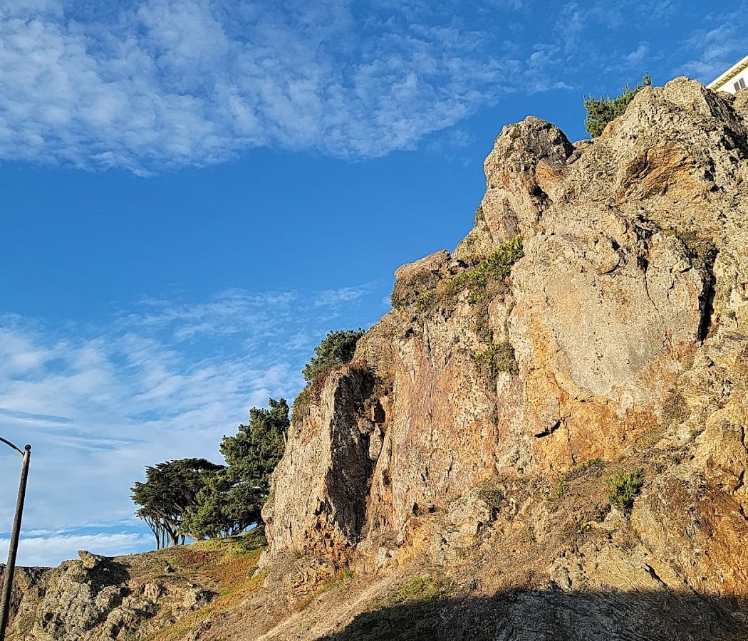 Rocky Outcrop Park 3