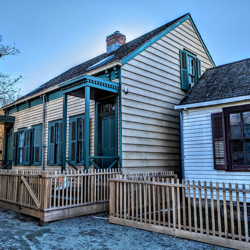 Historic Hunterfly Road Houses 1