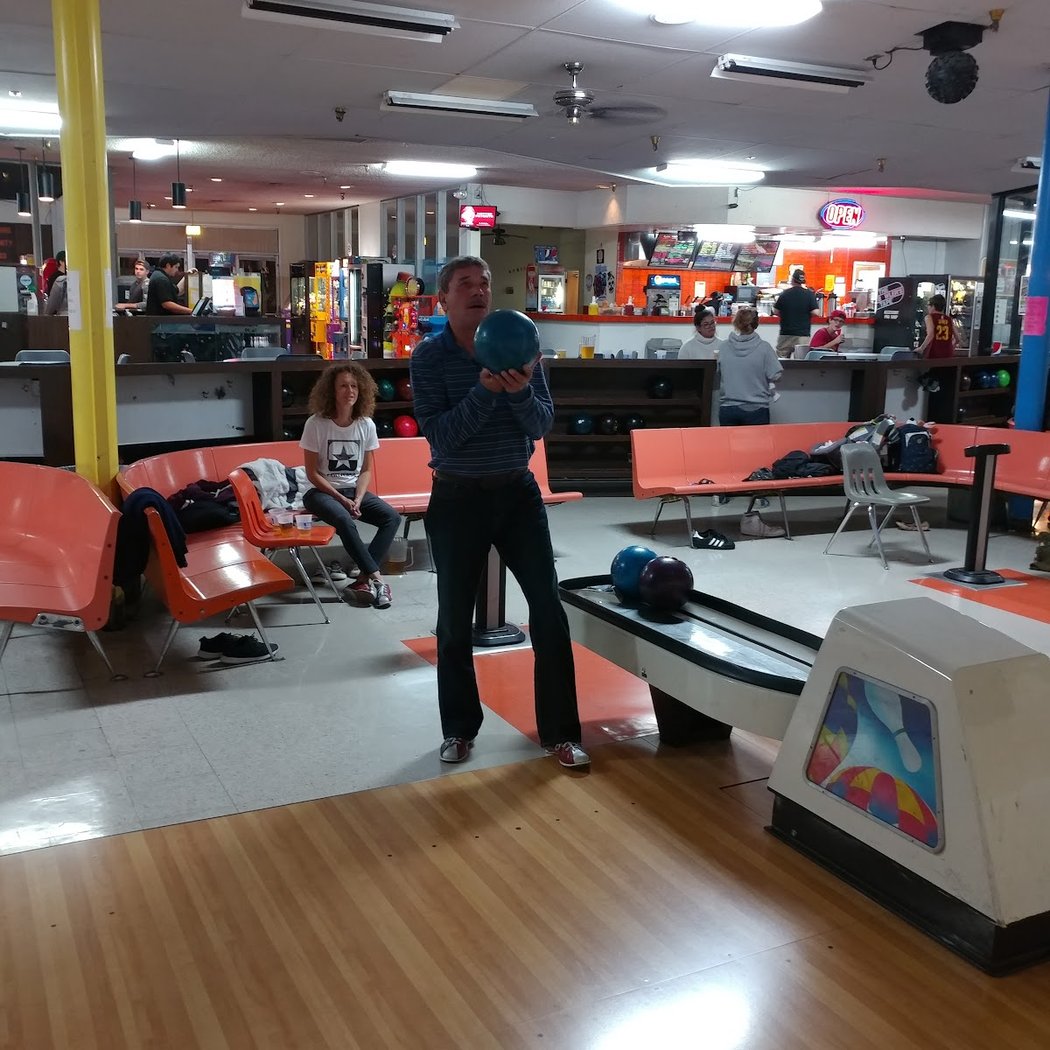 Kids Bowl Free & Cheap This Summer