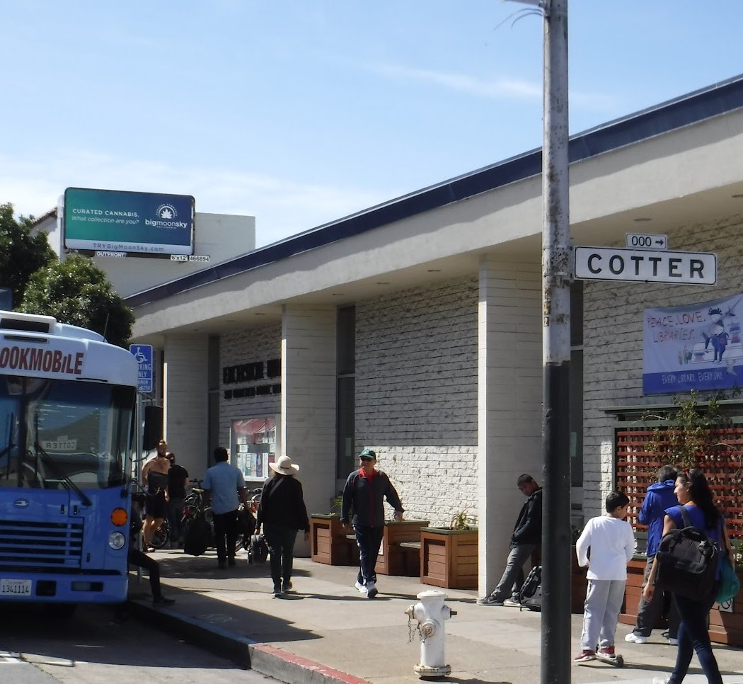 FREE COMMUNITY PERFORMANCE: EXCELSIOR LIBRARY 3
