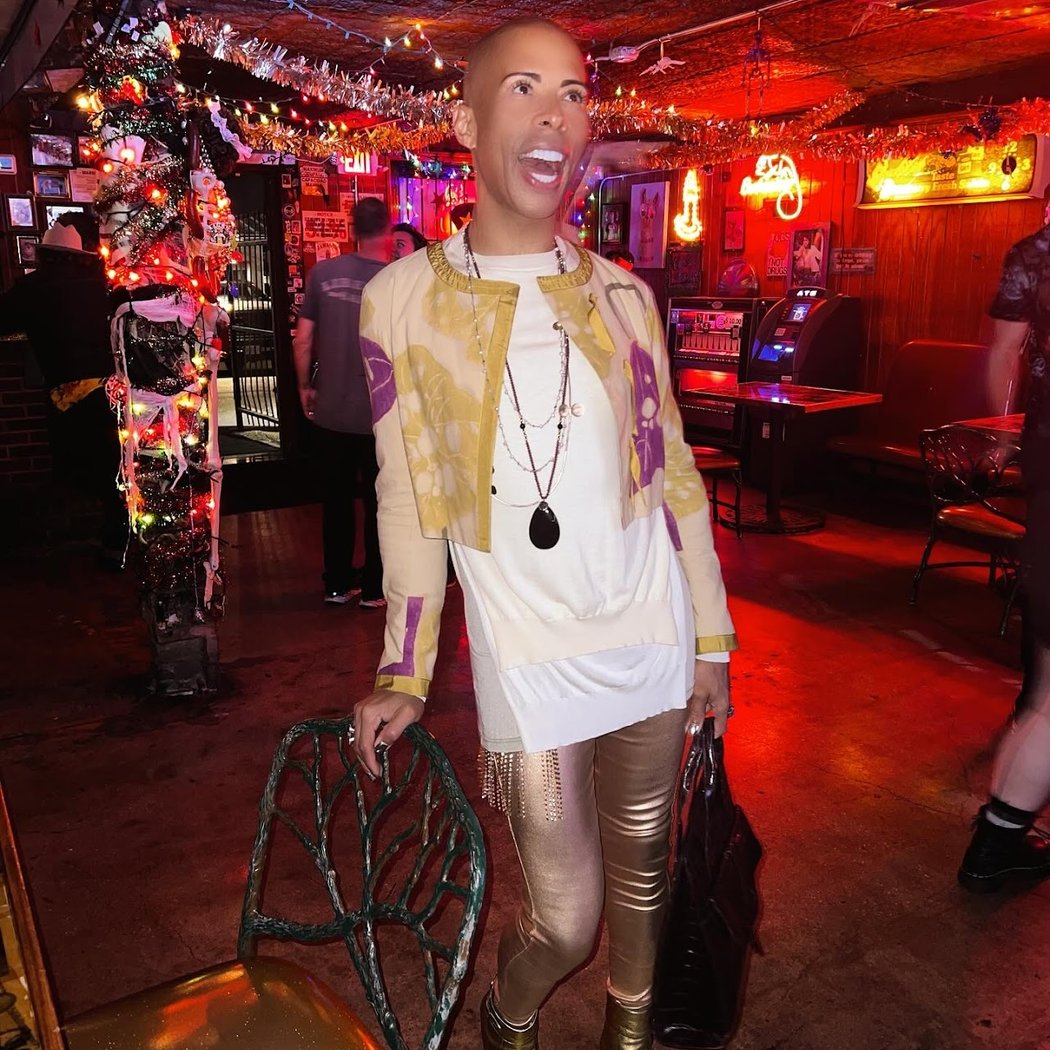 Charlie's Star Lounge 1