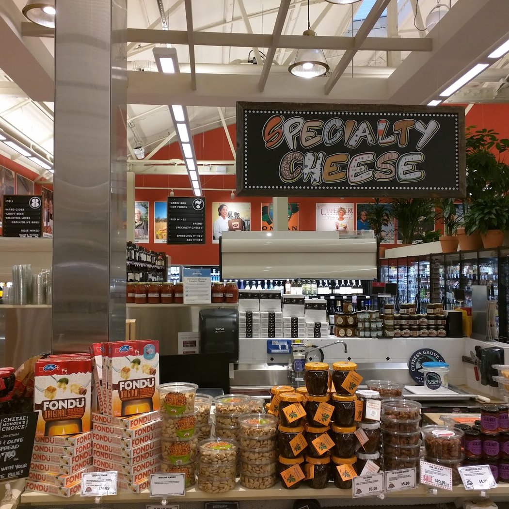 Cove Shopping Center 3