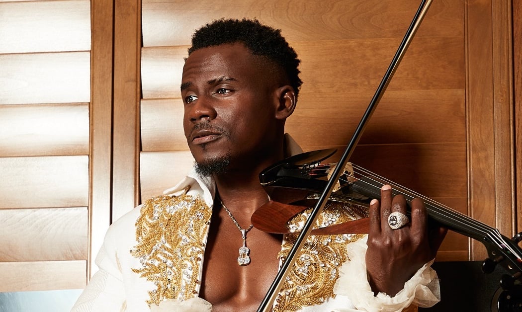 Demola – The Violinist 1