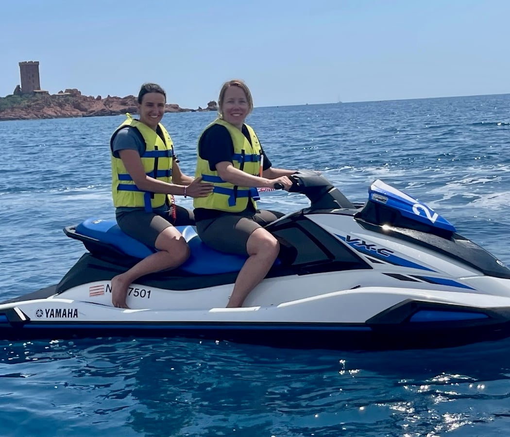 SUBLIM SKY : Jet-ski et parachute. Jet-ski avec et sans permis à Fréjus 3