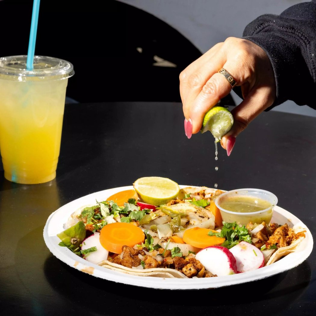 El Gallo Giro Food Truck 1