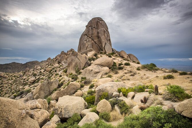 Iconic Tom's Thumb Guided Hiking Adventure 4