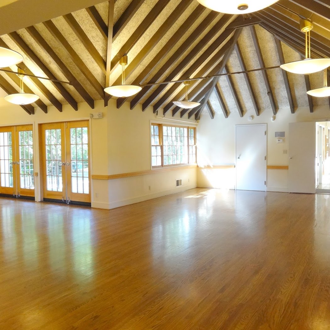 Twin Pines Lodge 2