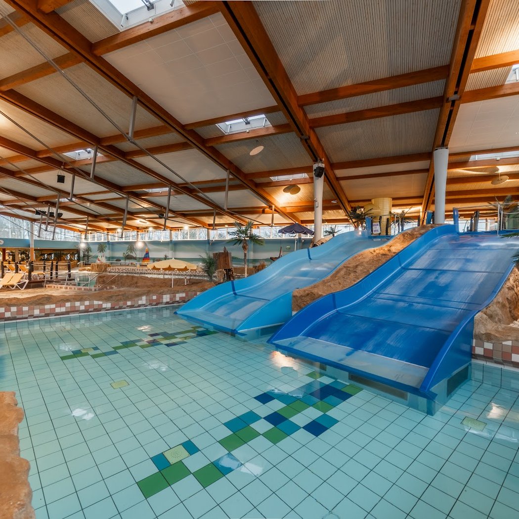 ARRIBA Erlebnisbad & Sauna 1