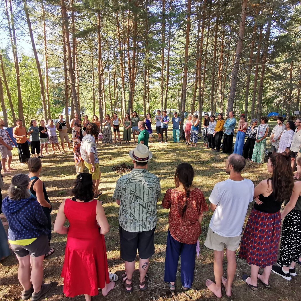 Community Sing 2