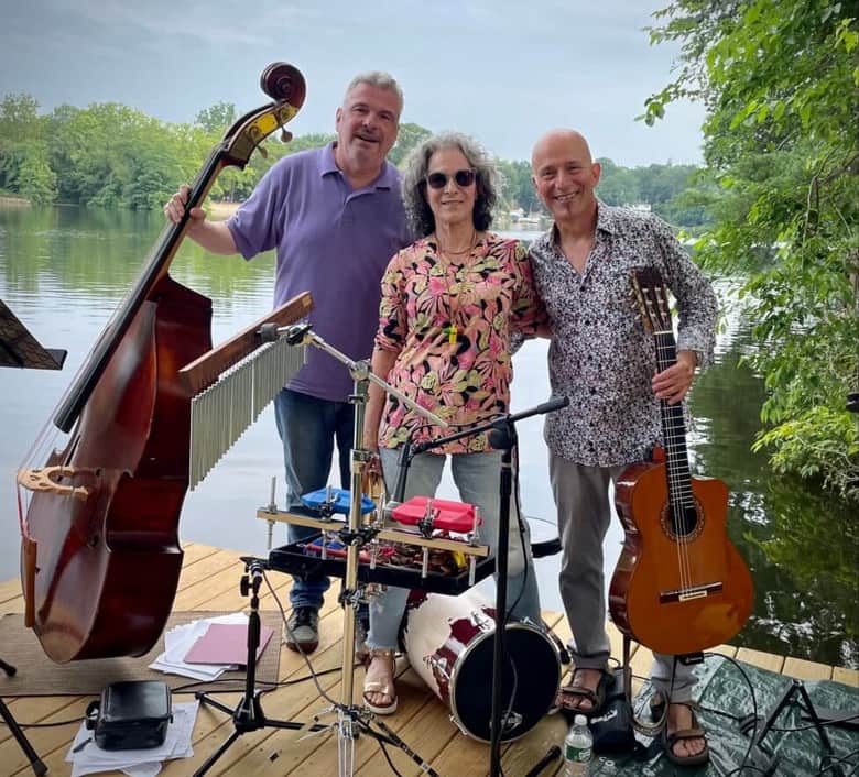 Samba Jazz with The Lake Trio – Salon Stage 1