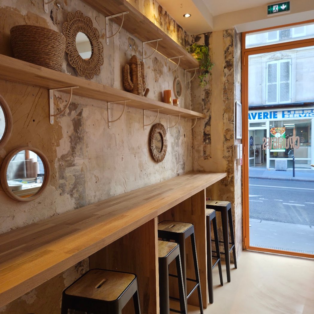 CRUMBLES. Coffee shop 2