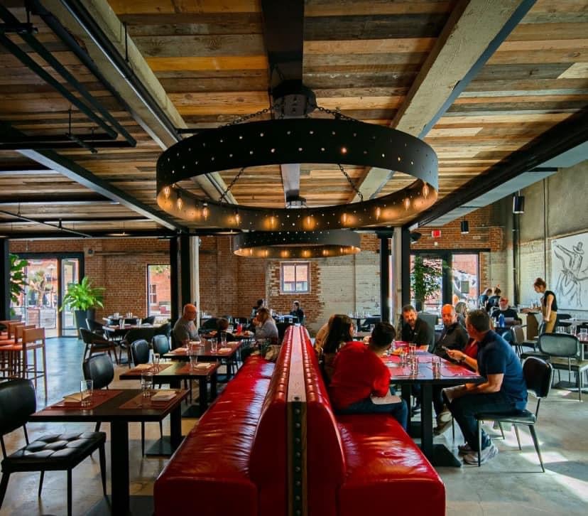 Tannahill's Music Hall & Lounge 1