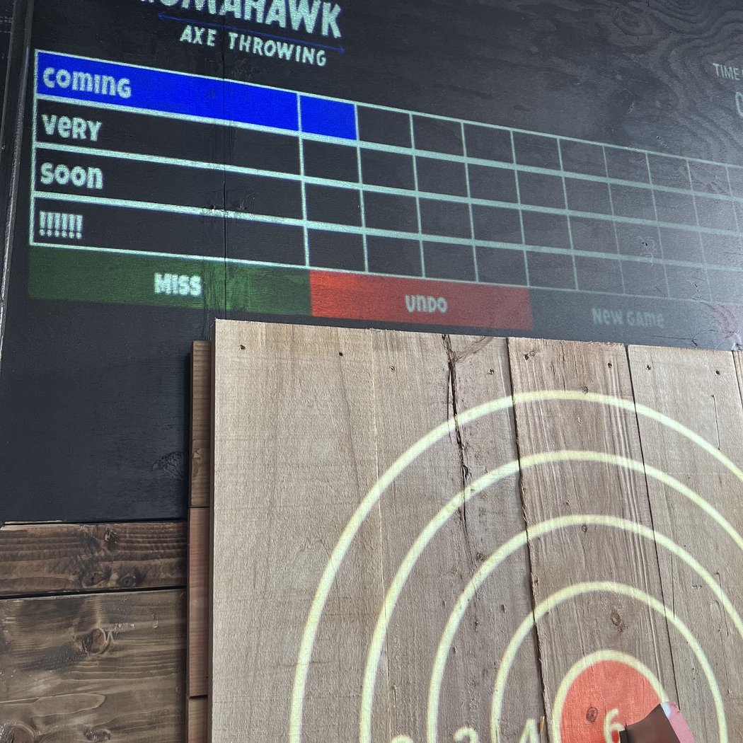 Tomahawk Axe Throwing 2