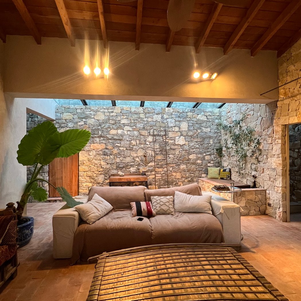 Maison Carei 2