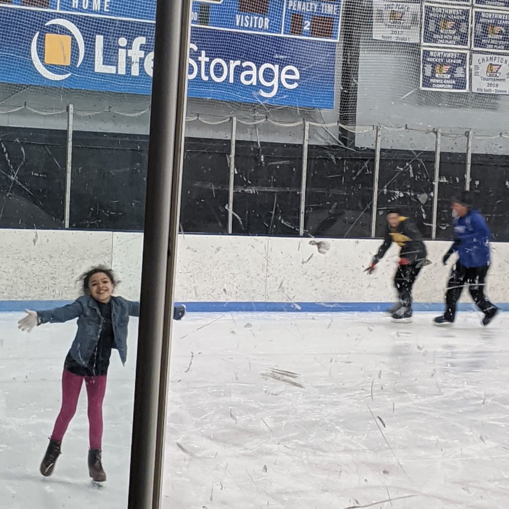 Family Spooky Skate 1