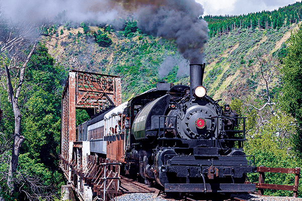 Scenic Journeys through Niles Canyon