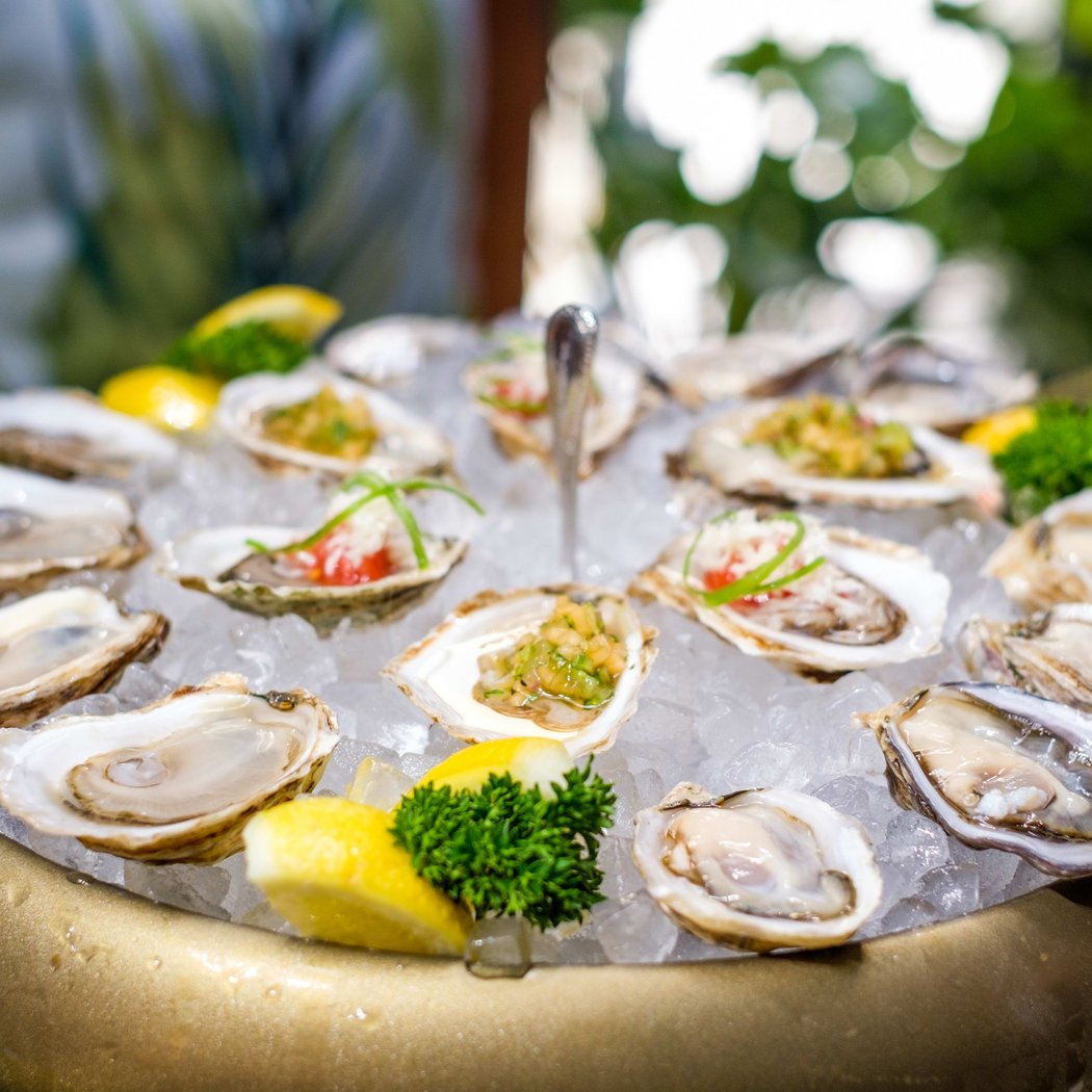 Leo's Oyster Bar 1
