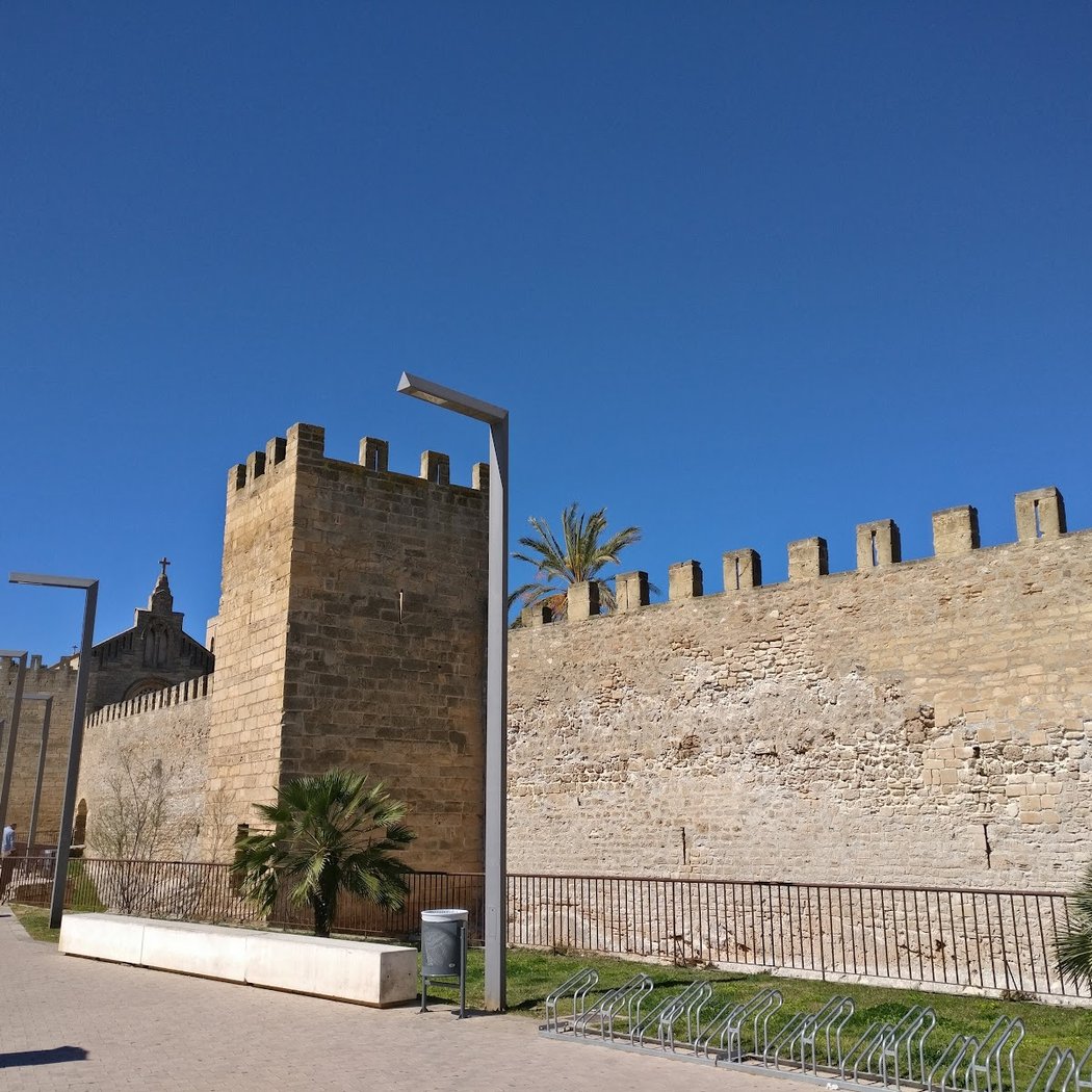 Porta del Moll 2