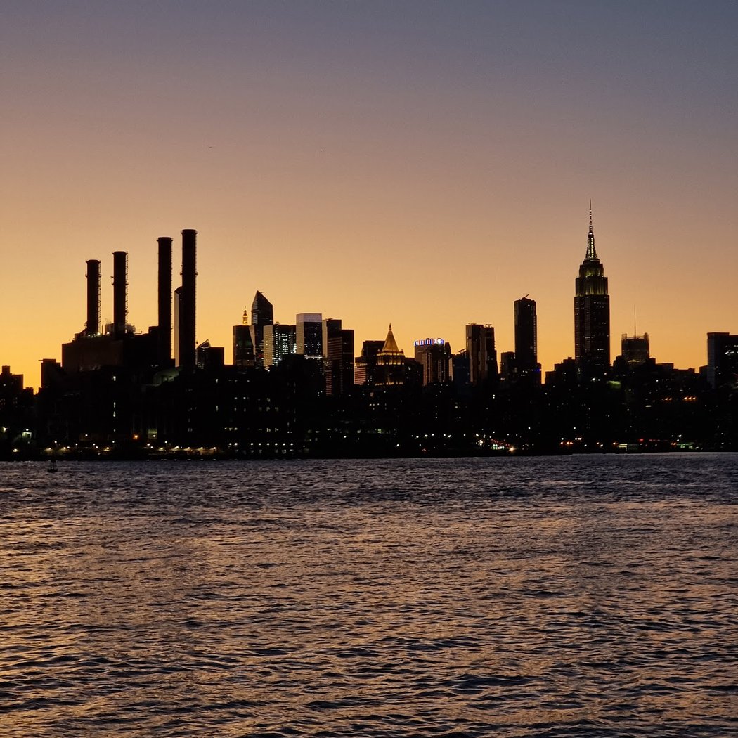 One Northside Piers 1