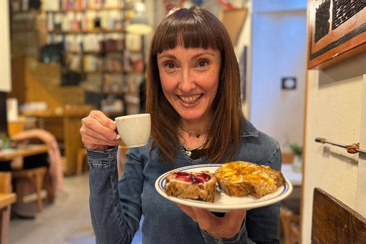 Italian Breakfast in Rome with Maritozzo , Cappuccino and More